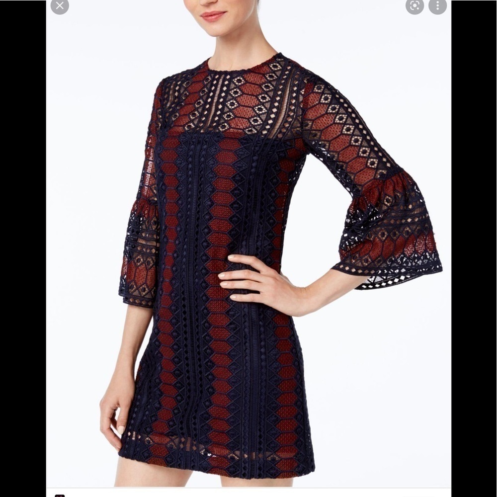 Trina Turk Dreamland Crochet Lace Shift Dress size 4 bell sleeves D11